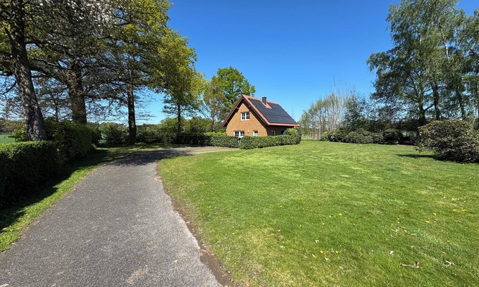 Greven House | LandHausFewo 9a for 5 friends with baby/dog in a secluded rural location
