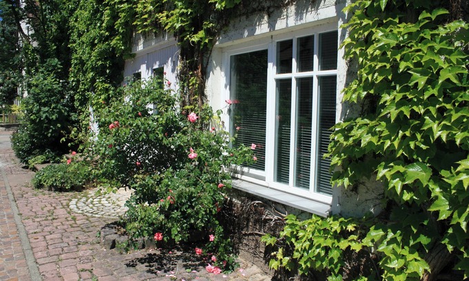 Weissach Apartment | Landhausrefugium am Porscheareal Ideal für Paare, Praktikanten, Monteure