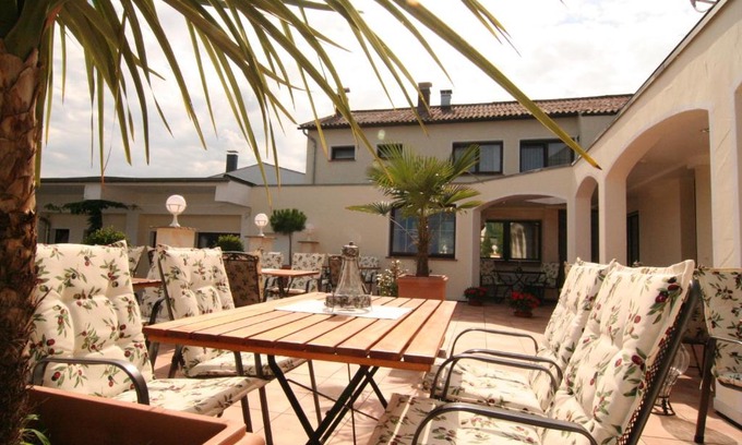 Marialinden Hotel | Landhotel Bergischer Hof GmbH Marialinden