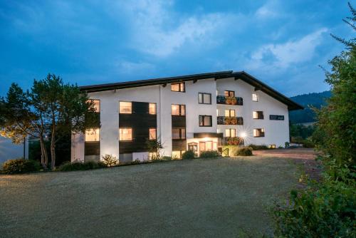 Reichelsheim Hotel | Landhotel Lortz