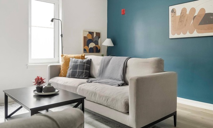 Norris Square Apartment | Landing | Amazing 1BD, Gym