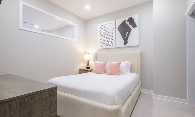 Civil Rights Historic District Apartment | Landing | Amazing 1BD in Fountain Heights