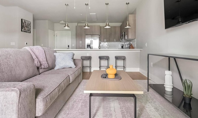 Fort Myers Apartment | Landing | Amazing 1BD, Pool, Clubhouse