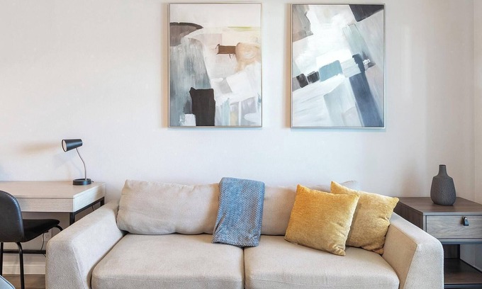 Townsite Apartment | Landing | Amazing 2BD, Rooftop Lounge, Pool