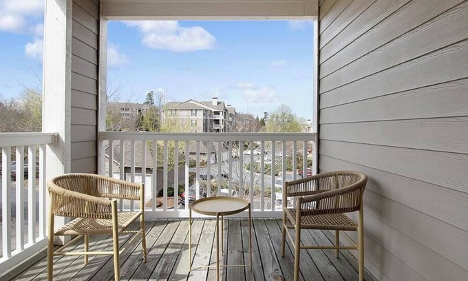 Town Center Apartment | Landing at Barrett Walk - 2 Bedrooms in Town Center