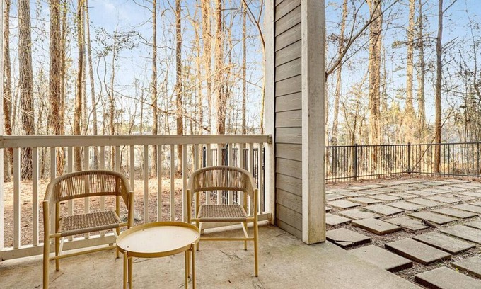 Town Center Apartment | Landing at Barrett Walk - 2 Bedrooms in Town Center