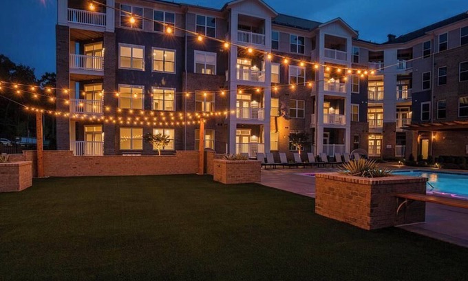 Chapel Hill Apartment | Landing at Blu on Farrington - Studio in Woodland Acres