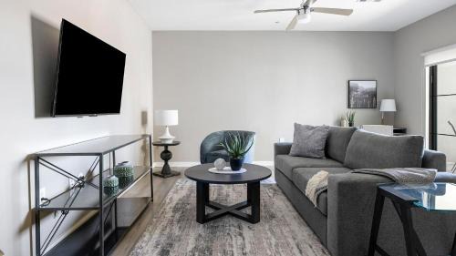 Warehouse District Apartment | Landing at Brix Warehouse District - Phoenix