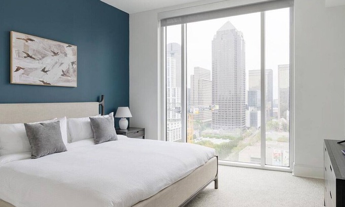 Uptown Apartment | Landing at Cortland on McKinney - 1 Bedroom in Downtown Dallas