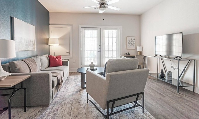 San Antonio Apartment | Landing at Esperanza - 1 Bedroom in Alamo Ranch.