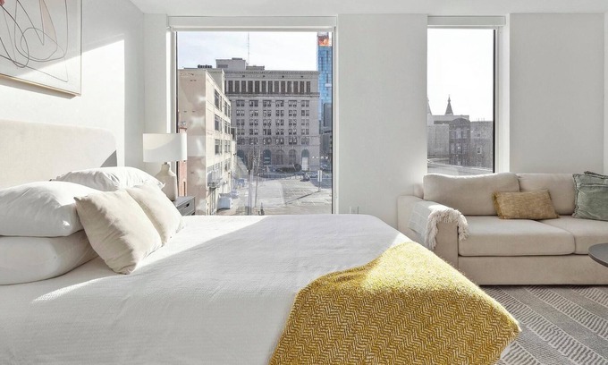 Greektown Historic District Apartment | Landing at eXchange - Studio in Downtown Detroit