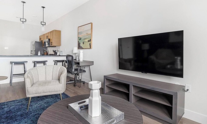 Kensington Apartment | Landing at Hagert and York - 1 Bedroom in East .