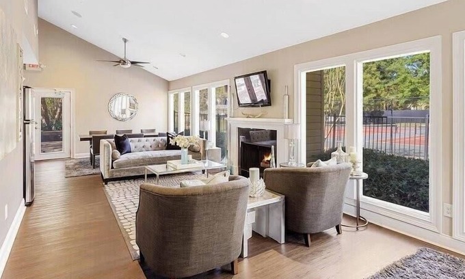 Peachtree Corners Apartment | Landing at Lakeside Retreat at Peachtree Corners - 2 Bedrooms in Downtown Peachtree Corners
