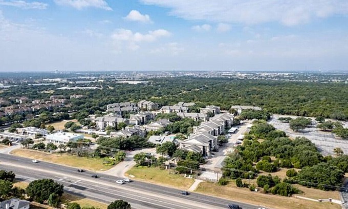 Cedar Park Apartment | Landing at Lakeline Parmer Lane - 2 Bedrooms in Avery Ranch Lakeline