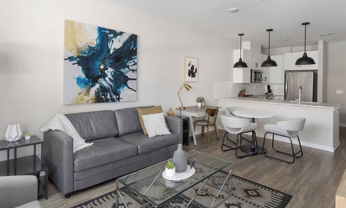 Huntsville Apartment | Landing at Laurel at Dry Creek - 1 Bedroom in E.