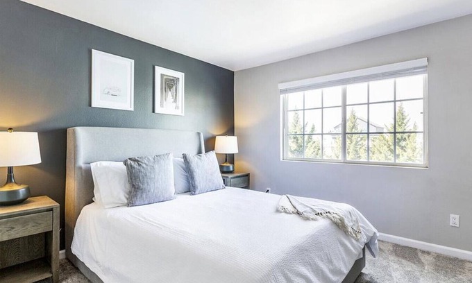 Sparks Apartment | Landing at Marina Village Apartments - 2 Bedrooms in Downtown Sparks