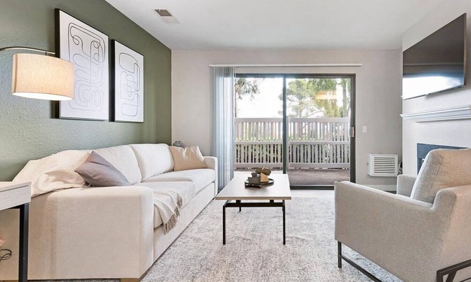 South Redlands Apartment | Landing at Parkview Terrace - 2 Bedrooms in South Redlands