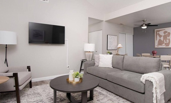 South Redlands Apartment | Landing at Parkview Terrace - 2 Bedrooms in South Redlands