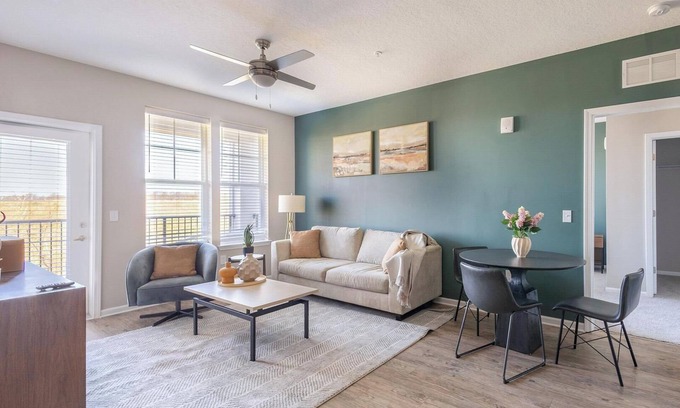 Kenton Apartment | Landing at Tapestry Turfway - 2 Bedrooms in Flo.