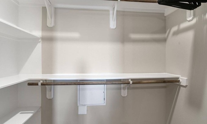 Stone Oak Apartment | Landing at The Abbey at Sonterra - 1 Bedroom in Stone Oak