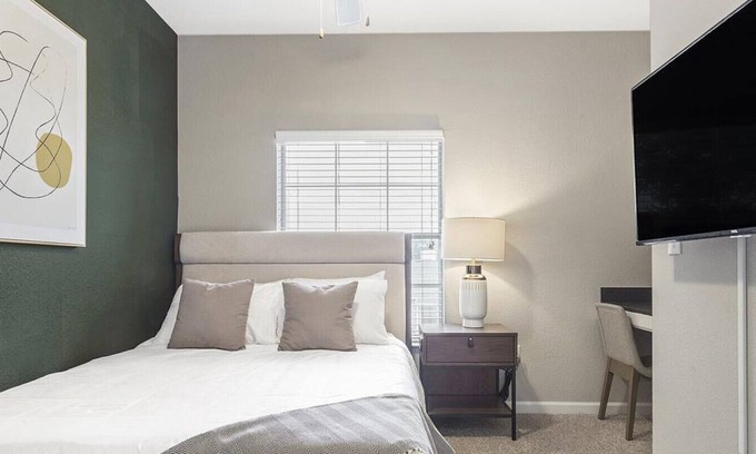 East Riverside - Oltorf Apartment | Landing at The Aspect Apartments - 2 Bedrooms in East Riverside Oltorf