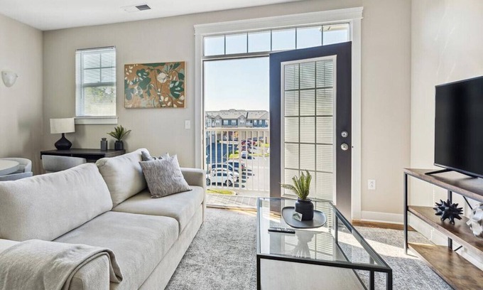 Fishers Apartment | Landing at The District at Saxony II - 1 Bedroom in Saxony Village