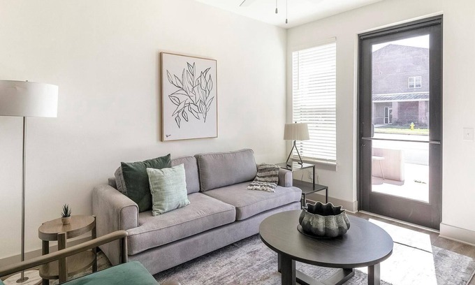 Huntsville Apartment | Landing at The Gallery - 1 Bedroom in West Hunt.