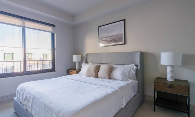 Houston Apartment | Landing at The Hayworth - 2 Bedrooms in Westside