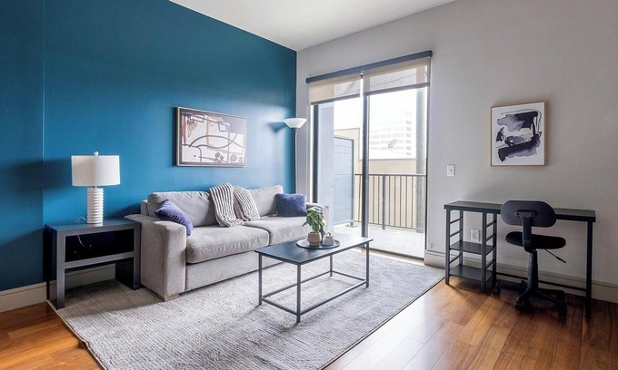 Woodlake - Briar Meadow Apartment | Landing at The Hayworth - 1 Bedroom in Westside