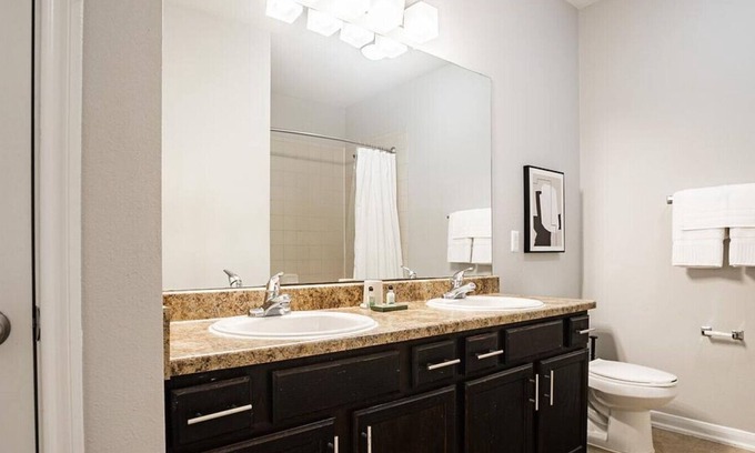 Atascocita Apartment | Landing at The Henry at Woodland Hills - 3 Bedrooms in Atascocita