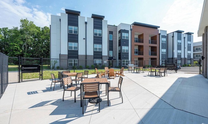 Cartersburg Apartment | Landing at The Landing - 1 Bedroom in Clermont