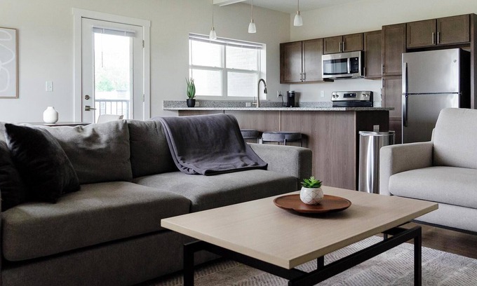 Cartersburg Apartment | Landing at The Landing - 2 Bedrooms in Clermont