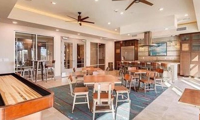 Rhodes Ranch Apartment | Landing at The Mercer - 2 Bedrooms in Rhodes Ranch