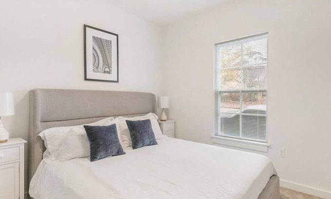 Church Hill Apartment | Landing at Vida East - 1 Bedroom in Church Hill