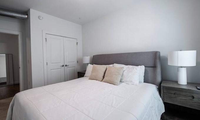 Church Hill Apartment | Landing at Vida East - 1 Bedroom in Church Hill