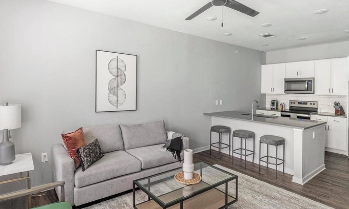 Madison Apartment | Landing | Beautiful 1BD, Gym, Pool