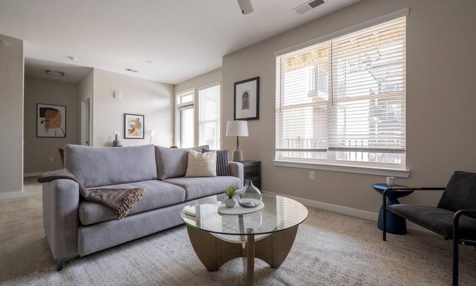 Huntersville Apartment | Landing | Beautiful 1BD, Gym, Yoga Studio