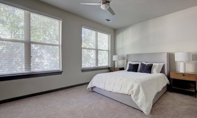 Tobin Hill Apartment | Landing | Beautiful 2BD, Gym, Courtyard