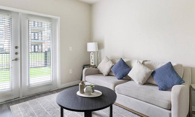 Katy Apartment | Landing | Beautiful 2BD, Clubhouse, Gym