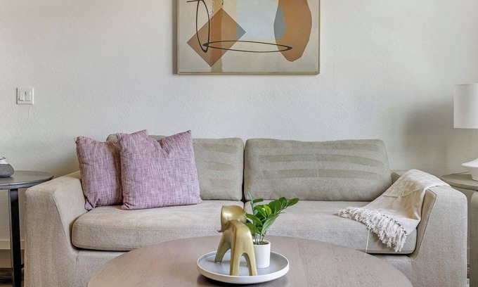 Maryvale Village Apartment | Landing | Chic 1BD, Gym, Yoga Studio