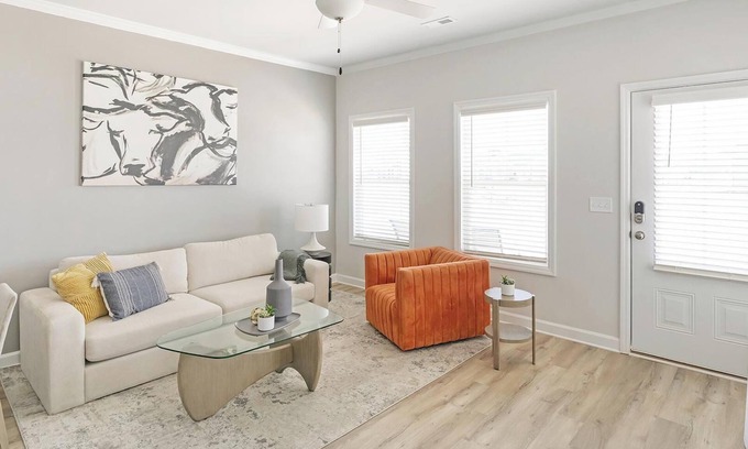Huntsville Apartment | Landing | Incredible 1BD, Courtyard, Pool