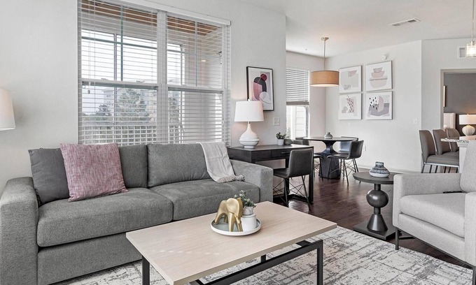 Inglewood Apartment | Landing | Incredible 1BD, Rooftop Lounge