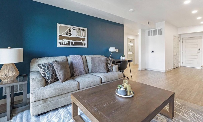 North Mountain Apartment | Landing | Incredible 1BD, Gym, Pool
