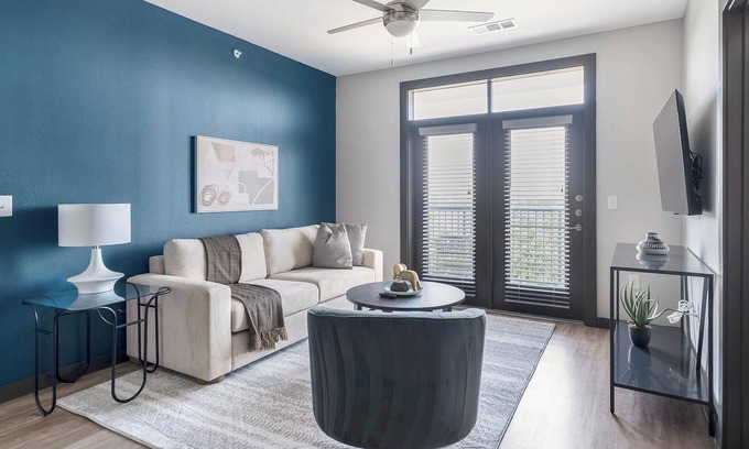 Buda Apartment | Landing | Incredible 2BD in Brooks Crossing