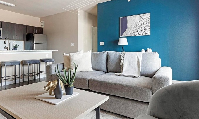 New Braunfels Apartment | Landing | Modern 1BD, Pool, Gym