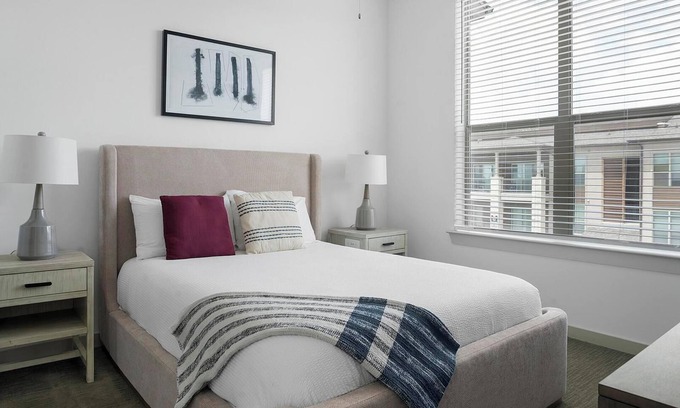 Austin Apartment | Landing | Modern 1BD, Clubhouse, Gym