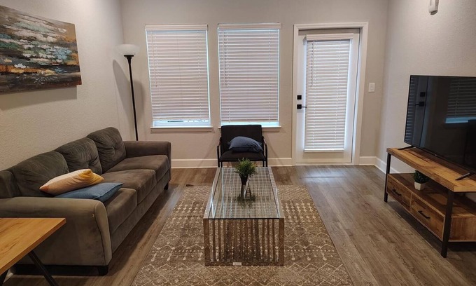 Newberry Apartment | Landing | Modern 1BD, Pool, Gym