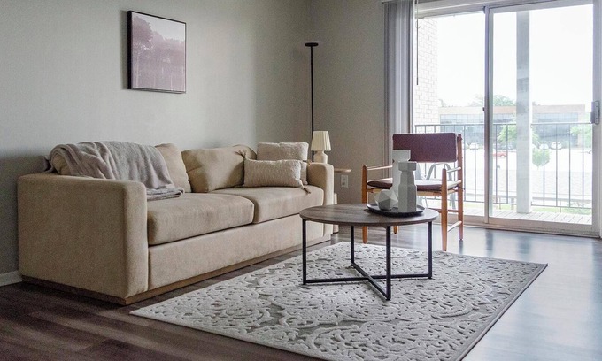 Indianapolis Apartment | Landing | Modern 1BD, Gym, Clubhouse