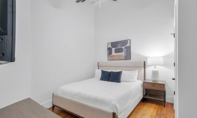 Greenville Apartment | Landing | Modern 2BD, Gym, Yoga Studio