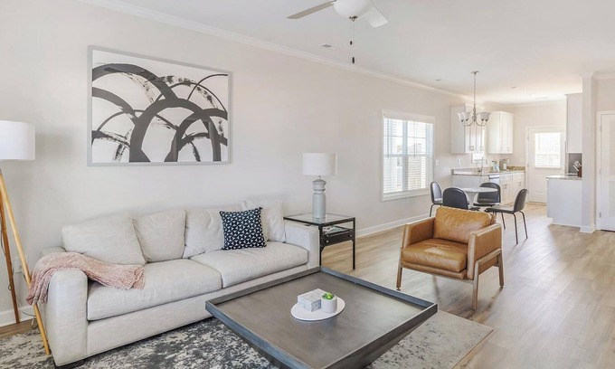 Huntsville Apartment | Landing | Modern 2BD, Gym, Clubhouse